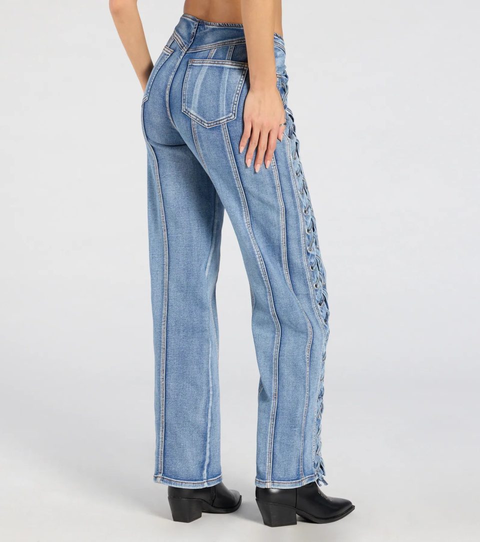 Trendy Club Lace-Up Straight-Leg Jeans